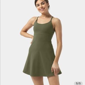 Halara Everyday Cloudful 2-in-1 Flare Activity Dress in Winter Moss, size XS